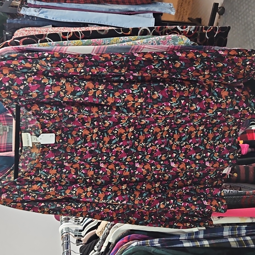 Ava & Viv Multicolor Floral Blouse